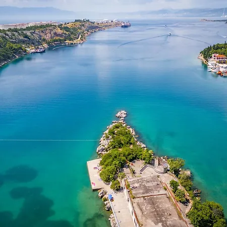 Beachside House Lara - Happy * Omišalj