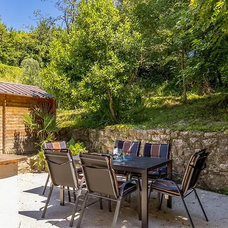 Beachside House Lara - Happy Omišalj