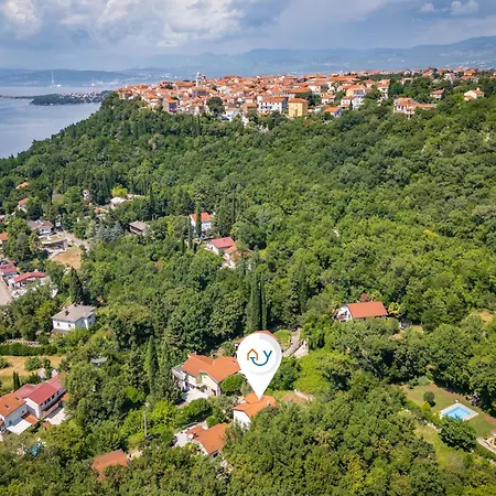 Beachside House Lara - Happy * Omišalj