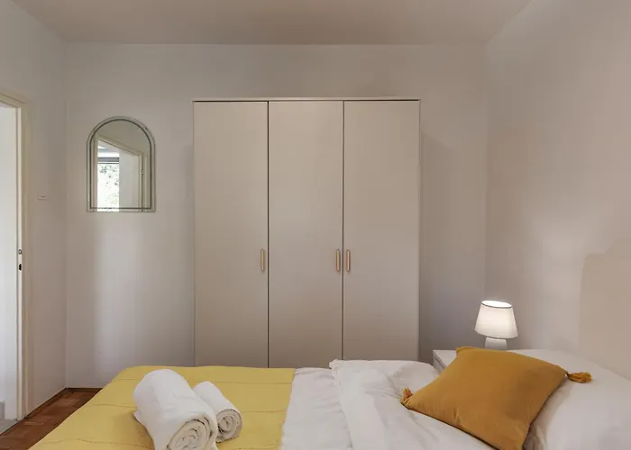 Apartman Beachside House Lara - Happy *