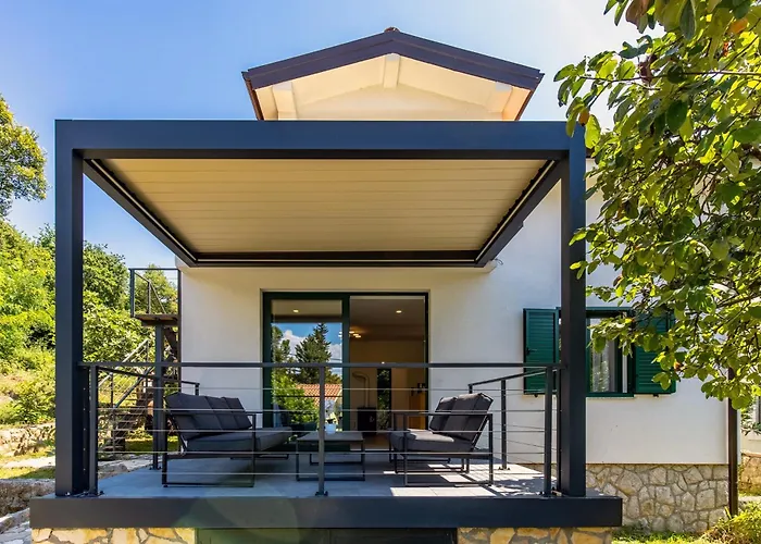 Beachside House Lara - Happy