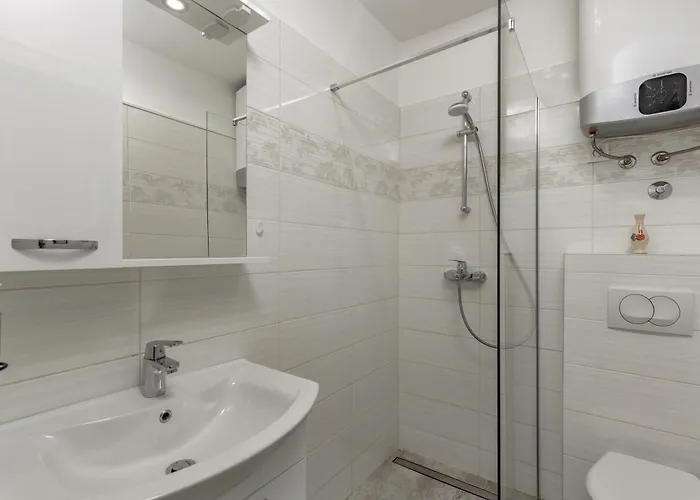 Beachside House Lara - Happy