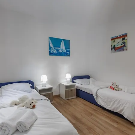 Beachside House Lara - Happy Apartmán